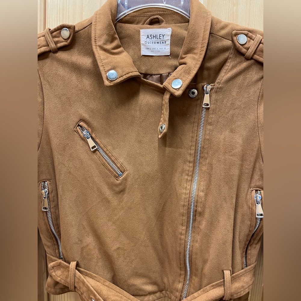 Ashley by 26 International Suede Cropped Moto Jacket, Large - Picture 4 of 10